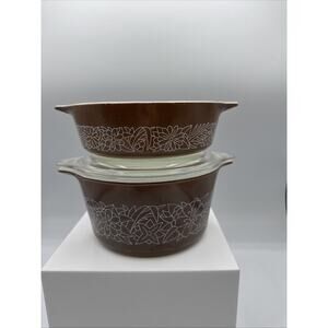 Vintage Pyrex (2) Set Woodland Casserole Dishes 473 B & 471 B With 1 Lid